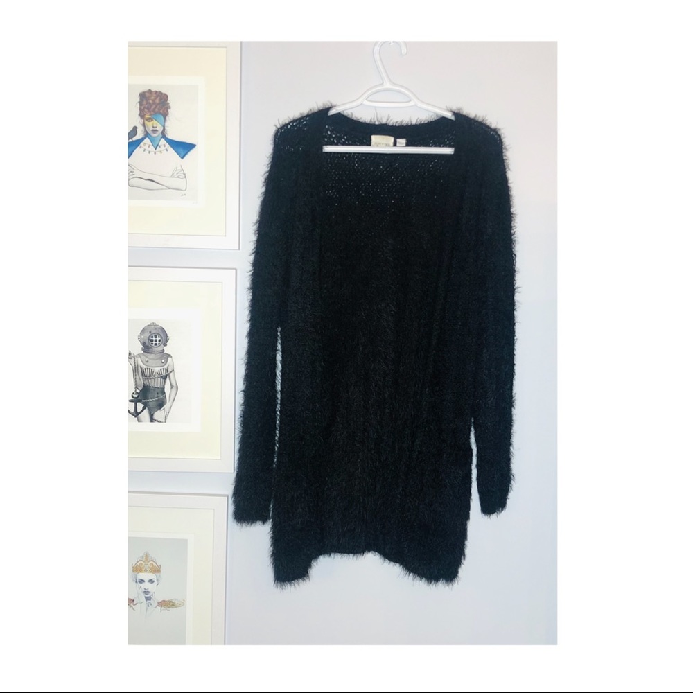 ❤️Fuzzy Black Cardi - M